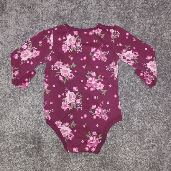 Onsie - Picture 3 of 4